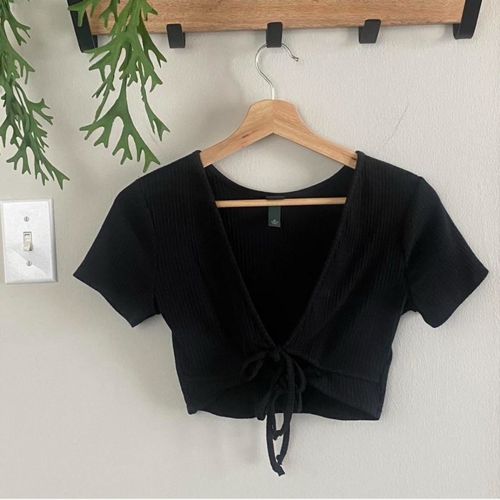 Black wild fable crop top